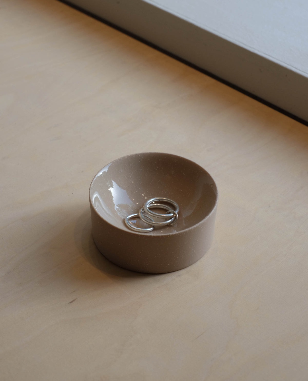 TRAY 03